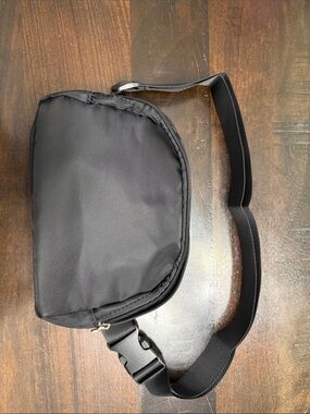 Women’s Crossbody Bag